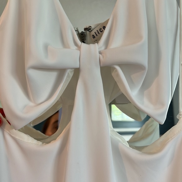 Alice & Olivia - Havana Cut-Out; Midi Dress (in off-white) Brand New w. Tags - Picture 3 of 13
